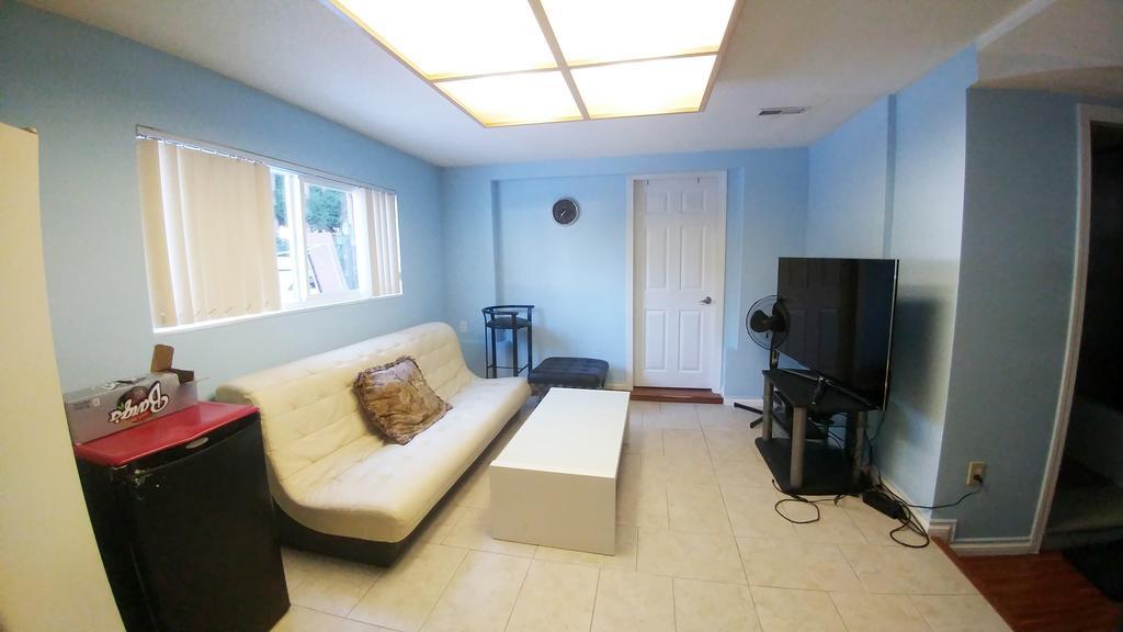 Burris Guest House Burnaby Luaran gambar
