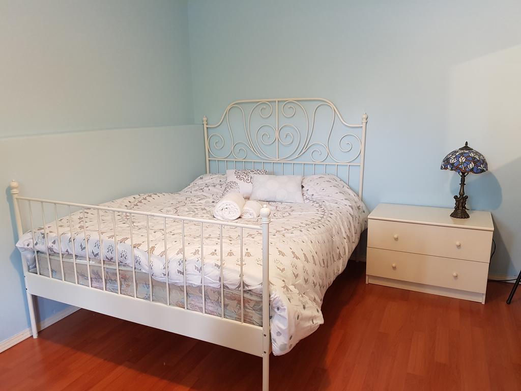 Burris Guest House Burnaby Luaran gambar
