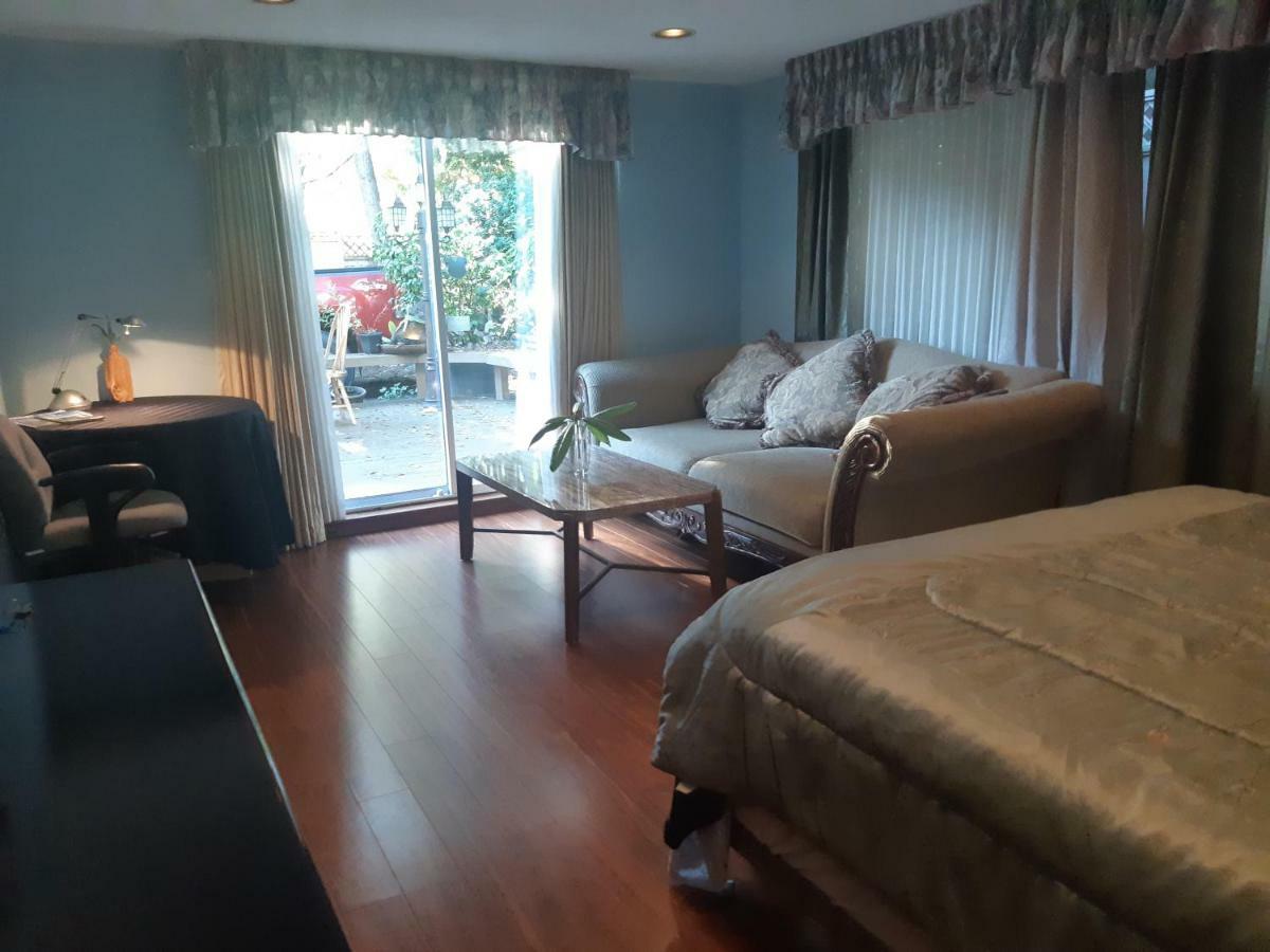 Burris Guest House Burnaby Luaran gambar